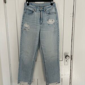 American Eagle Outfitters Light Blue Straight-Leg Distressed Women’s Jeans